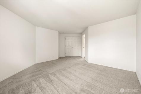 4726 NE 18th Place Renton WA 98059