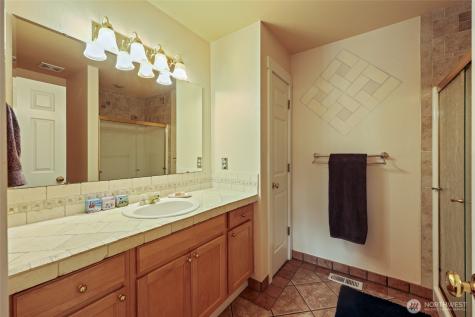 1486 Thompson Street Dupont WA 98327