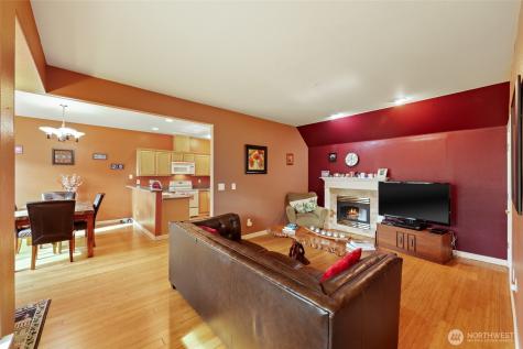 1486 Thompson Street Dupont WA 98327