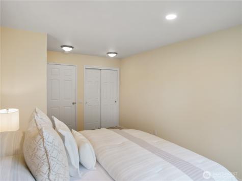 22471 SE 42nd Terrace Issaquah WA 98029