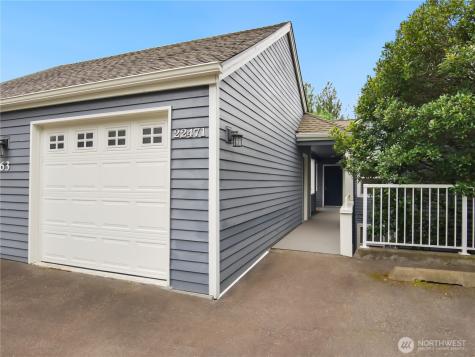 22471 SE 42nd Terrace Issaquah WA 98029