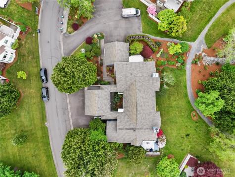 22471 SE 42nd Terrace Issaquah WA 98029