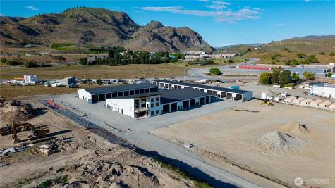 73 E Shop Avenue Chelan WA 98816