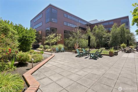 275 W Roy Street Seattle WA 98119