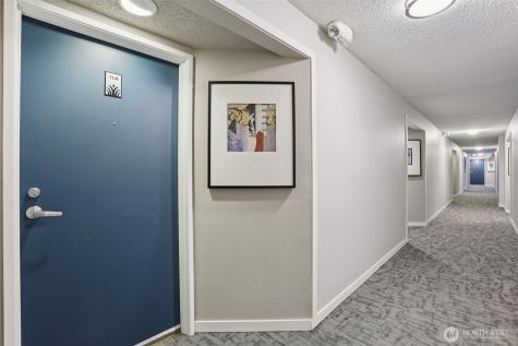 275 W Roy Street Seattle WA 98119