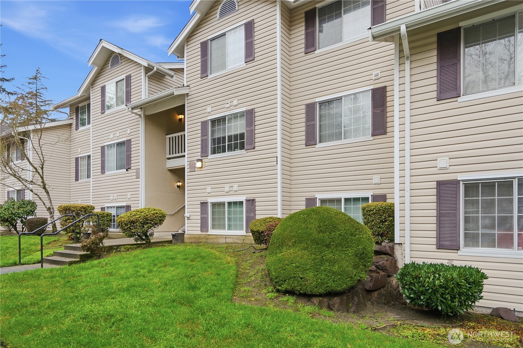 19230 Forest Park Drive NE Seattle WA 98155