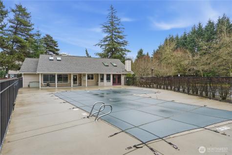 19230 Forest Park Drive NE Seattle WA 98155