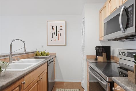 19230 Forest Park Drive NE Seattle WA 98155
