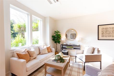 1530 25th Avenue Seattle WA 98122