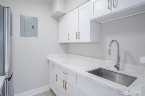 1605 E Olive Street Seattle WA 98122