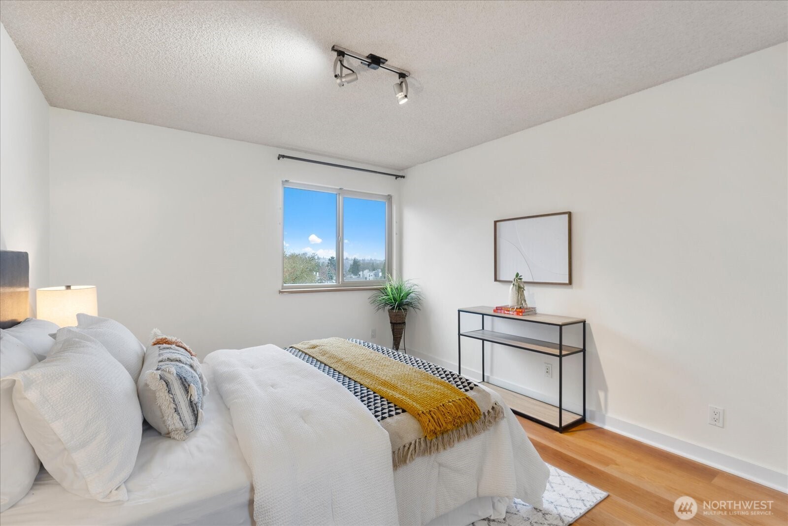 732 11th Avenue E Seattle WA 98102