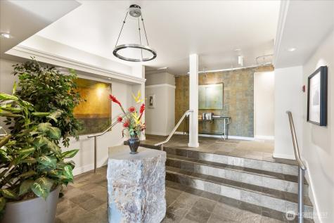 732 11th Avenue E Seattle WA 98102