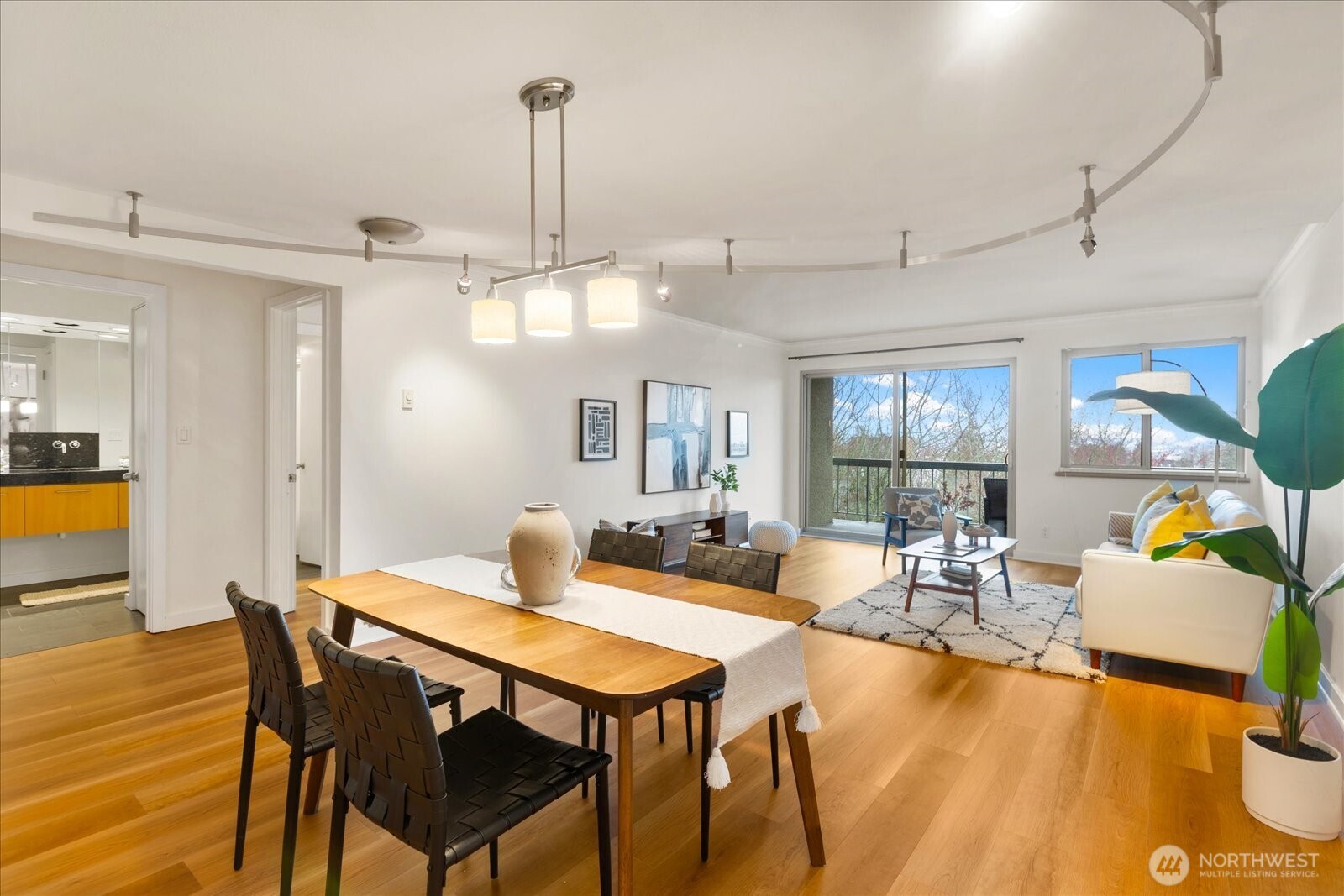 732 11th Avenue E Seattle WA 98102