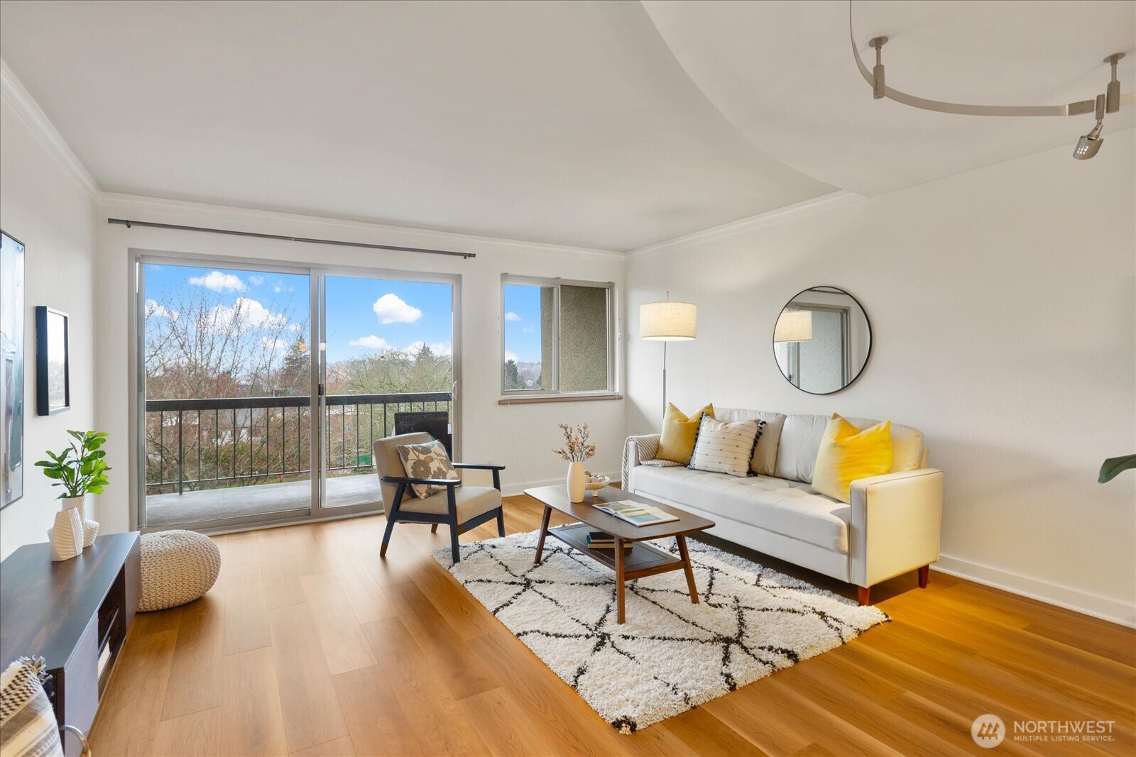 732 11th Avenue E Seattle WA 98102