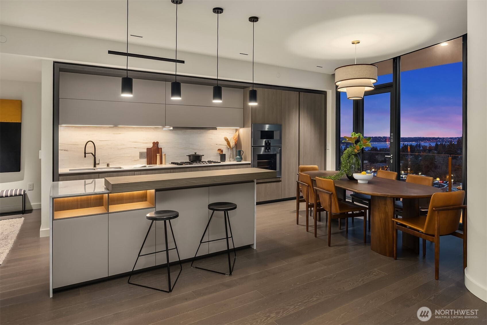 838 Avenue Square NE Bellevue WA 98004