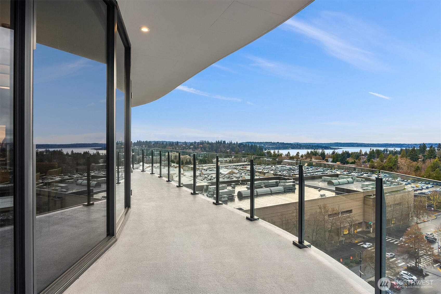 838 Avenue Square NE Bellevue WA 98004