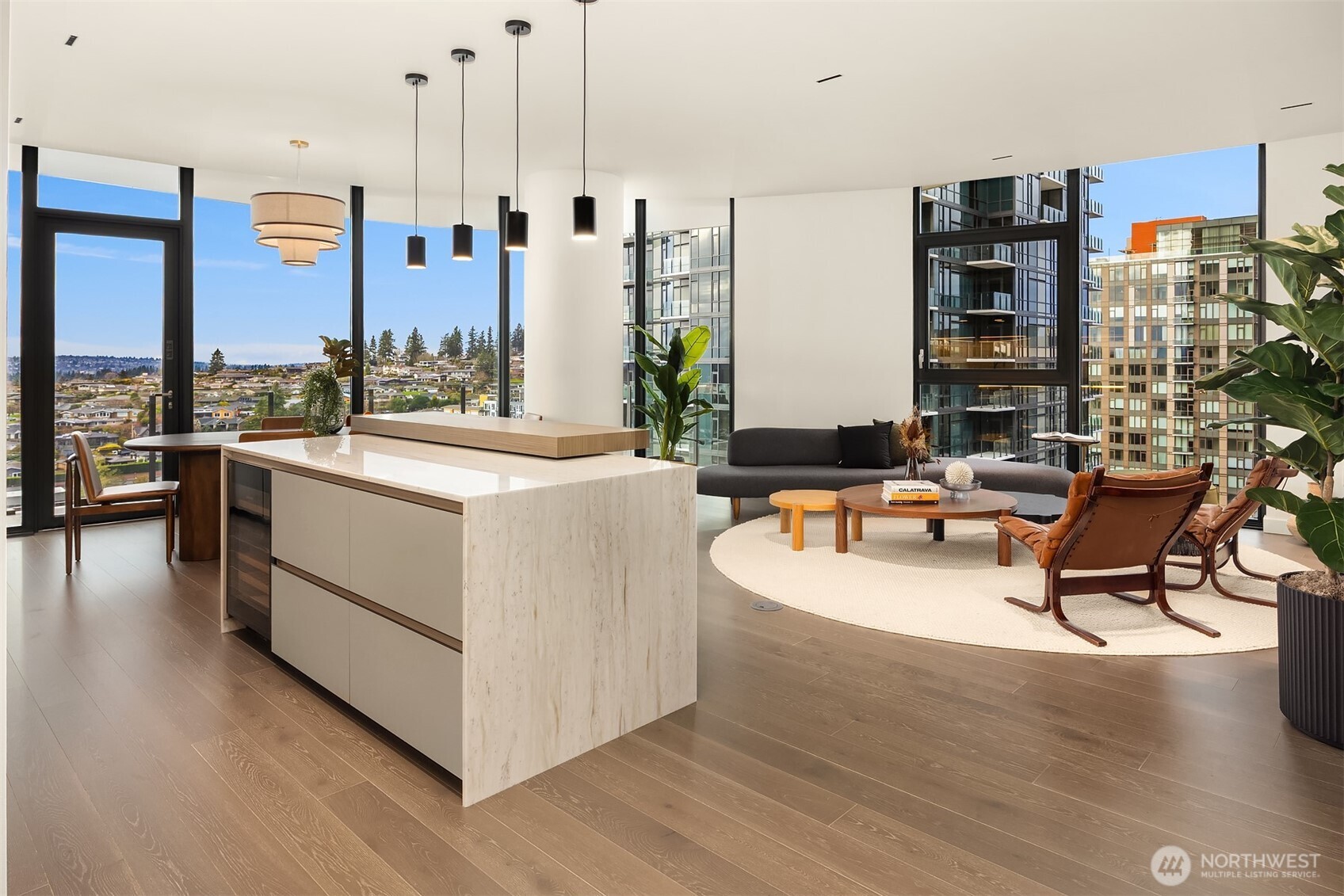 838 Avenue Square NE Bellevue WA 98004