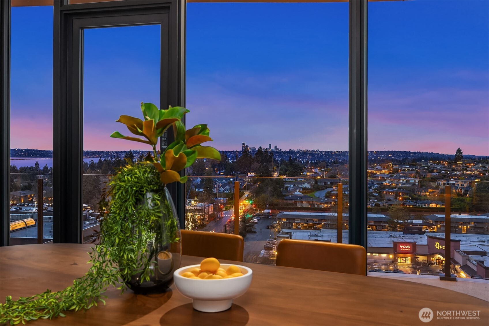 838 Avenue Square NE Bellevue WA 98004