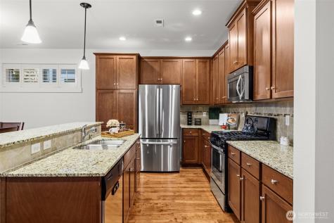 1832 146th Place SW Lynnwood WA 98087