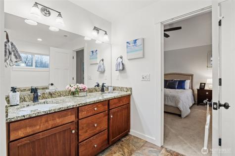 1832 146th Place SW Lynnwood WA 98087