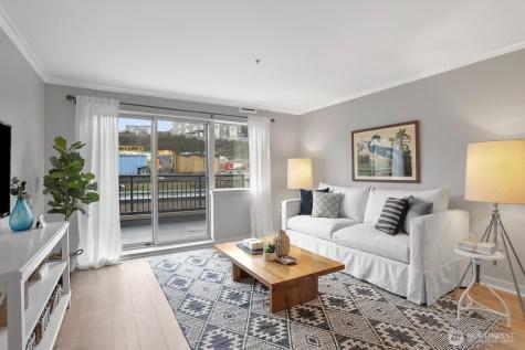 321 10th Avenue S Seattle WA 98104