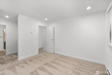 12517 NE 23rd Place Bellevue WA 98005