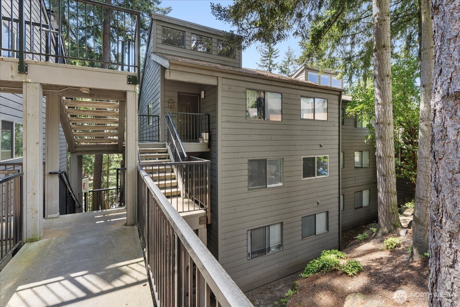 12517 NE 23rd Place Bellevue WA 98005