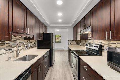 12517 NE 23rd Place Bellevue WA 98005