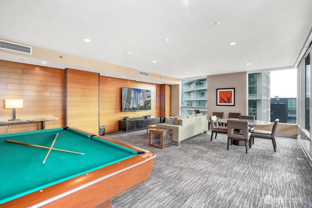 737 Olive Way Seattle WA 98101