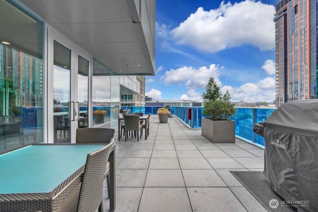 737 Olive Way Seattle WA 98101