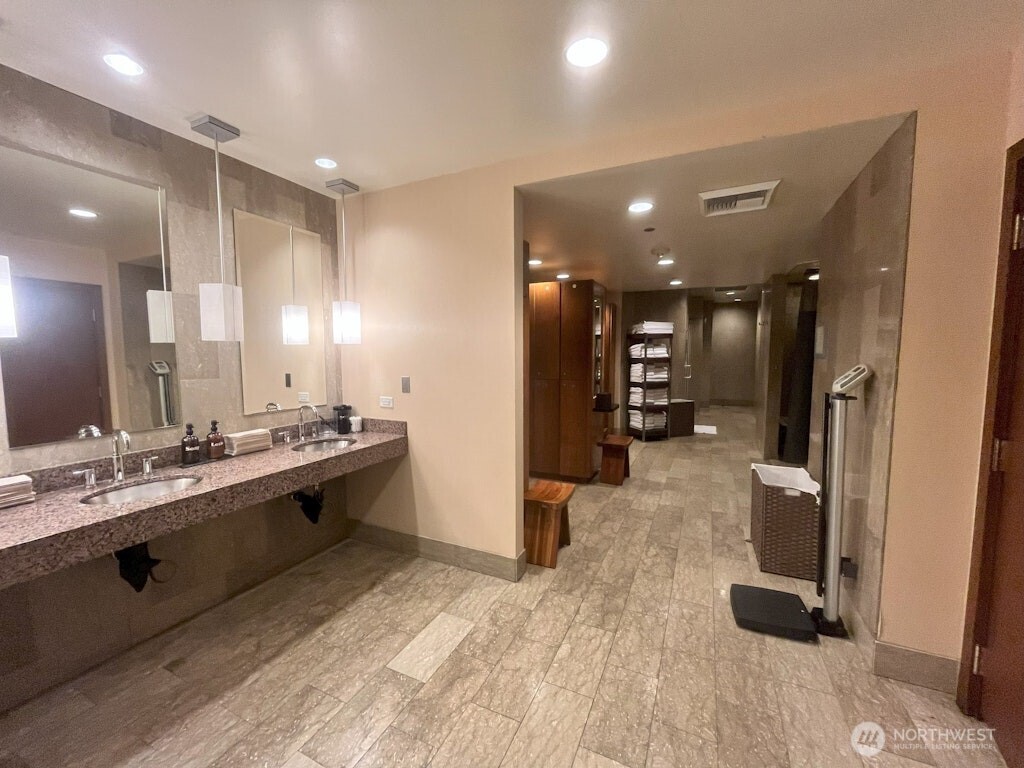 737 Olive Way Seattle WA 98101