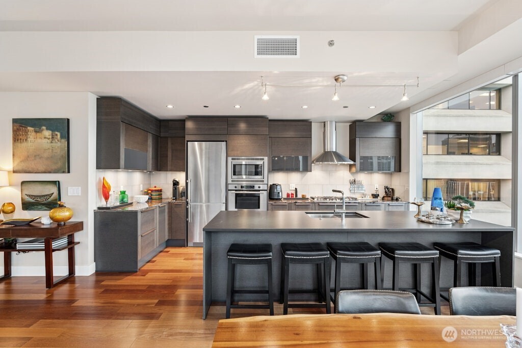 737 Olive Way Seattle WA 98101