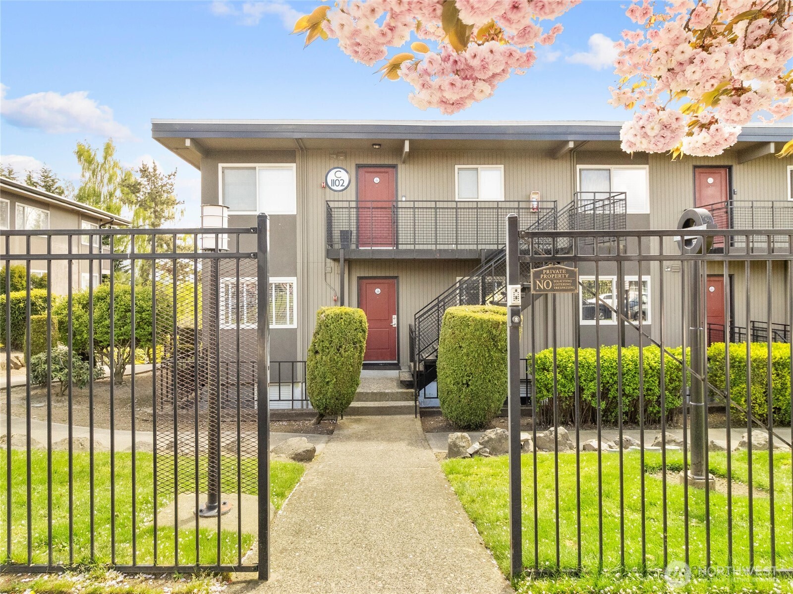 1102 S 27th Street Tacoma WA 98409