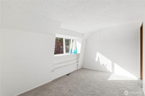 1421 W Casino Road Everett WA 98204