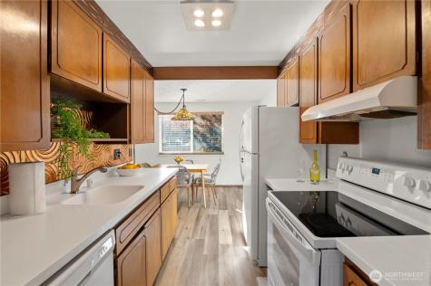 1421 W Casino Road Everett WA 98204