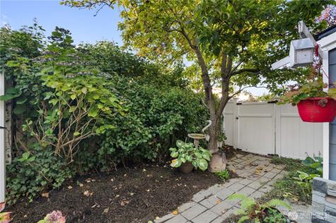 1421 W Casino Road Everett WA 98204