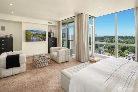 10650 NE 9th Place Bellevue WA 98004
