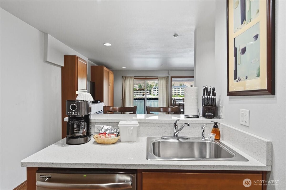 322 W Woodin Avenue Chelan WA 98816