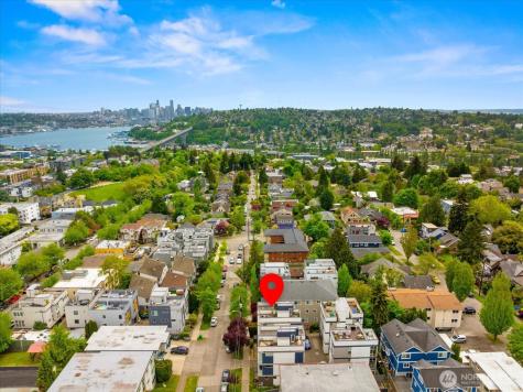 4221 Evanston Avenue N Seattle WA 98103