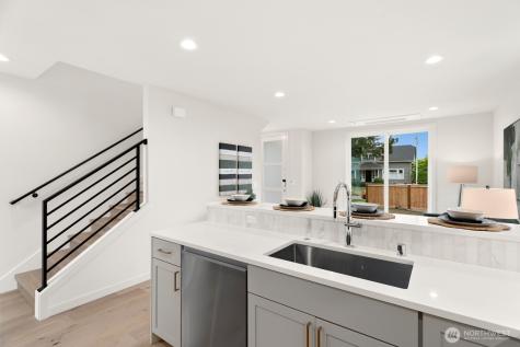 2817 W Bertona Street Seattle WA 98199