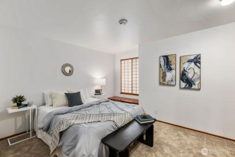 8017 NE 177th Court Kenmore WA 98028
