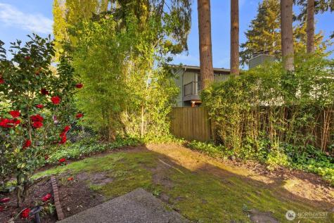 8017 NE 177th Court Kenmore WA 98028