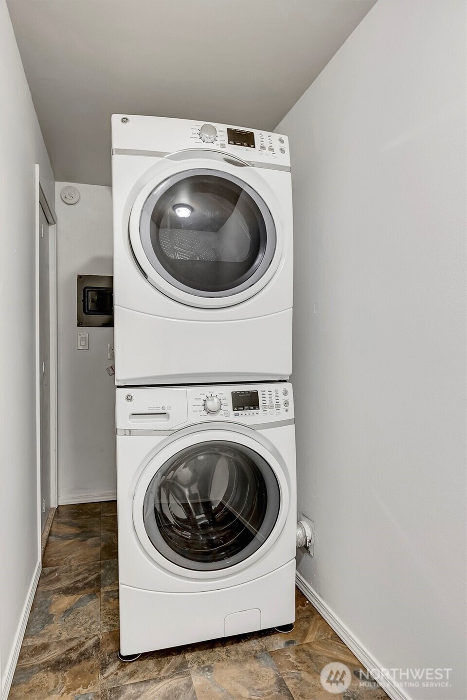 1604 149th Place SE Bellevue WA 98007