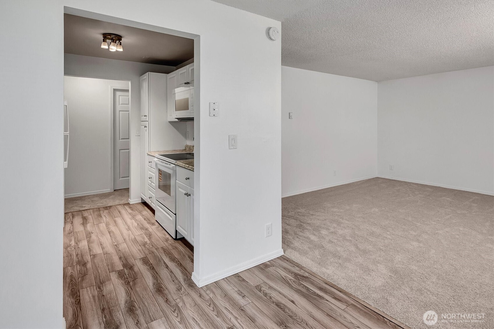 1604 149th Place SE Bellevue WA 98007