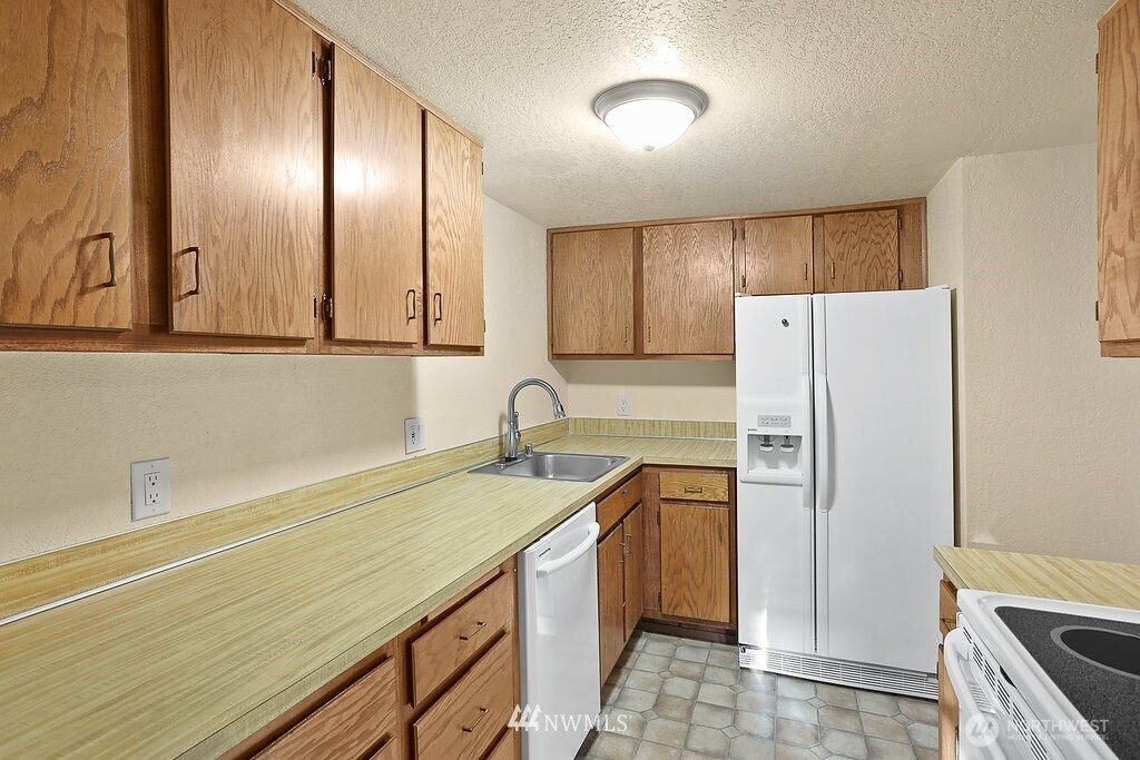 14331 124th Avenue NE Kirkland WA 98034