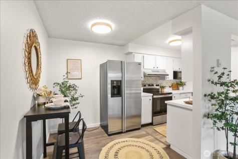 17110 NE 45th Street Redmond WA 98052