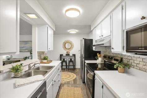 17110 NE 45th Street Redmond WA 98052