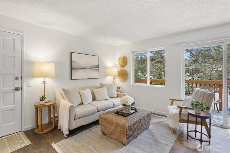 17110 NE 45th Street Redmond WA 98052
