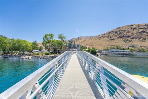 1350 W Woodin Avenue Chelan WA 98816