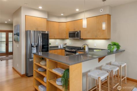 610 Vineyard Lane Bainbridge Island WA 98110